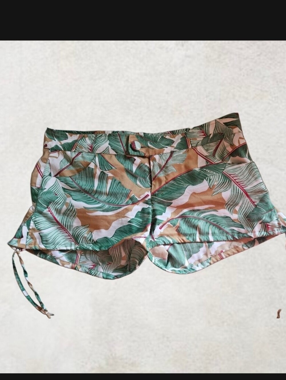 Agua De Coco Cotton Tropical Leaf Print Women's Shorts - Medium